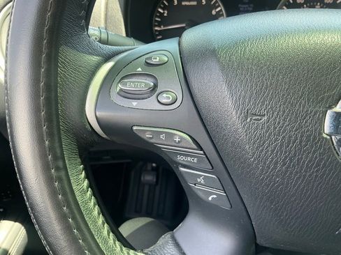 Used 2018 Nissan Pathfinder SV FWD image 27