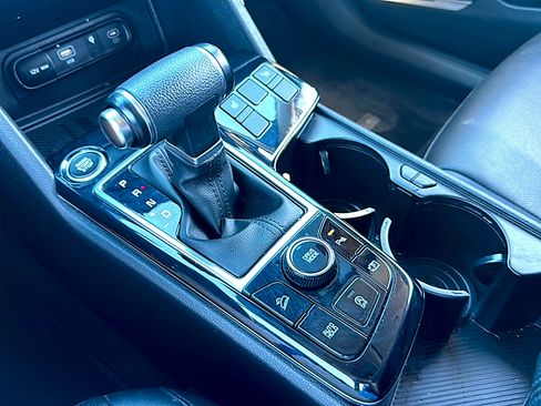 Used 2023 Kia Sportage EX image 36