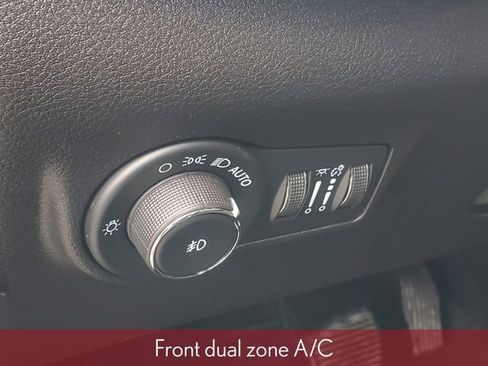 Used 2023 Jeep Compass Limited w/ Elite Group AWD/4WD image 18
