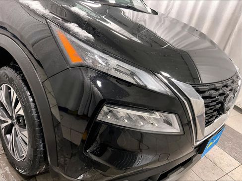 Certified 2023 Nissan Rogue SV image 32