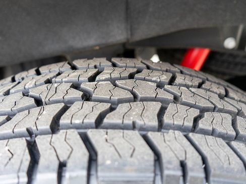 Used 2024 GMC Sierra 3500 Denali w/ Denali Reserve Package image 35