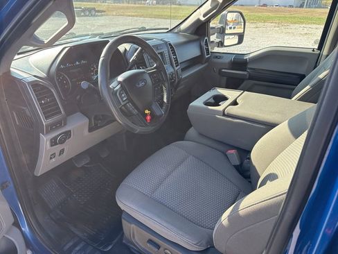 Used 2018 Ford F150 XLT w/ Equipment Group 301A Mid AWD/4WD image 21