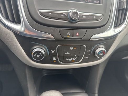 Used 2022 Chevrolet Equinox LS w/ LS Convenience Package AWD/4WD image 30