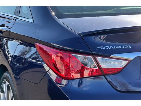 Used 2014 Hyundai Sonata SE image 27