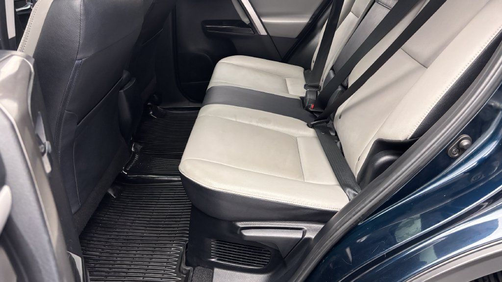 Used 2018 Toyota RAV4 Limited w/ Advanced Technology Package AWD/4WD image 20