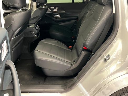 New 2026 Mercedes-Benz GLS 450 4MATIC image 21