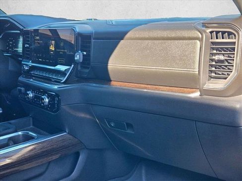 Used 2024 GMC Sierra 1500 Elevation w/ Elevation Premium Package image 18