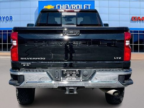 Used 2022 Chevrolet Silverado 3500 LTZ w/ LTZ Convenience Package AWD/4WD image 6