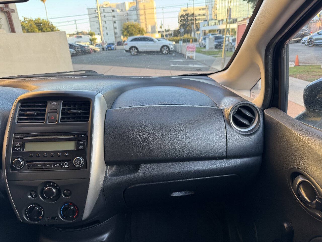 Used 2015 Nissan Versa Note S Plus FWD image 25