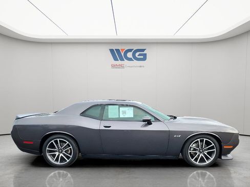 Used 2023 Dodge Challenger R/T image 3