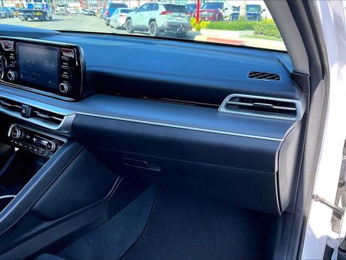 Used 2022 Kia K5 LX image 17