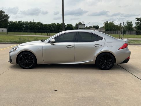 Used 2020 Lexus IS 300 F Sport image 3