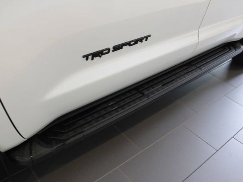 Used 2022 Toyota Sequoia TRD Sport AWD/4WD image 39