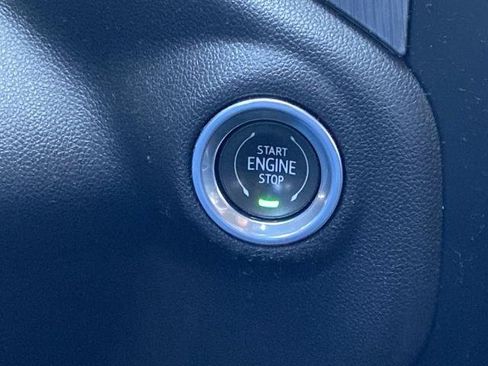 Used 2019 GMC Sierra 1500 Denali w/ Technology Package AWD/4WD image 13