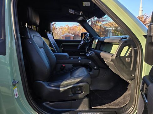 Used 2023 Land Rover Defender 110 75th Limited Edition image 23