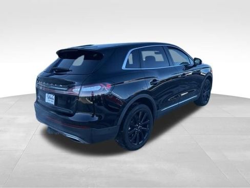 Used 2023 Lincoln Nautilus Reserve w/ Equipment Group 202A image 6