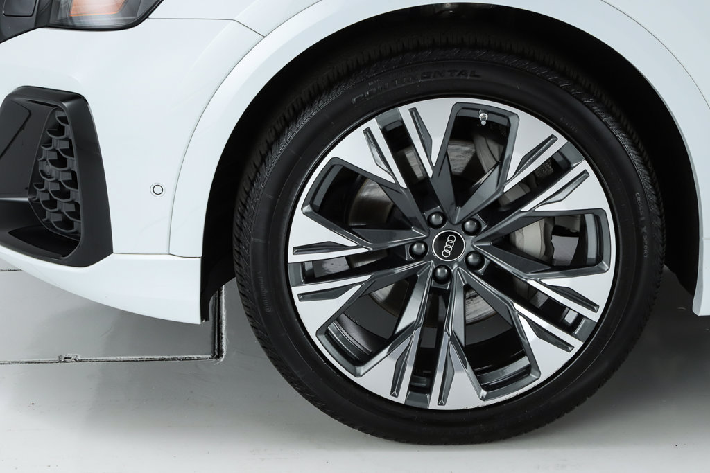 Used 2026 Audi Q8 Premium Plus AWD/4WD image 9