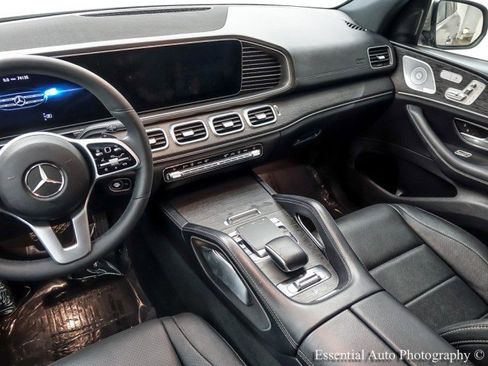 Used 2020 Mercedes-Benz GLS 450 4MATIC image 18