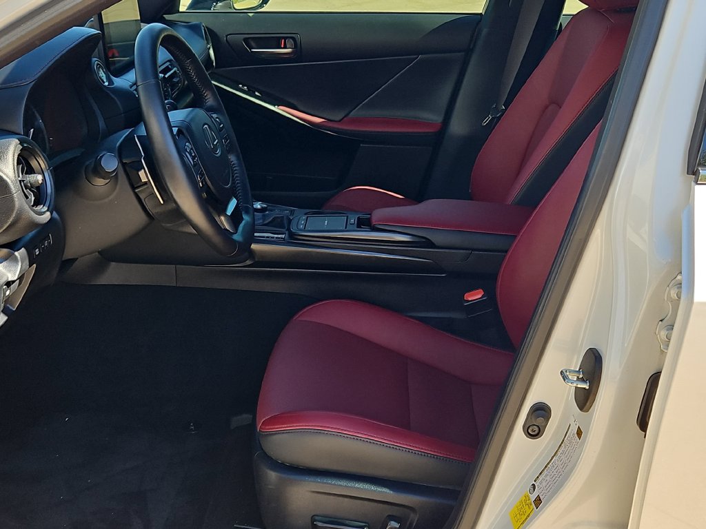 Used 2023 Lexus IS 300 w/ Comfort Package RWD image 11