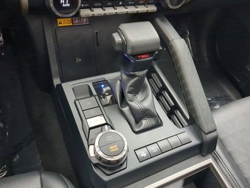 Used 2024 Toyota Tacoma TRD Sport image 14