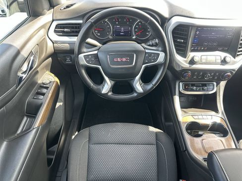 Used 2020 GMC Acadia SLE FWD image 17