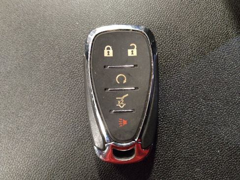 Used 2019 Chevrolet Equinox LT FWD image 32