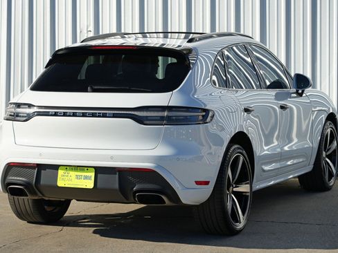 Used 2023 Porsche Macan image 54