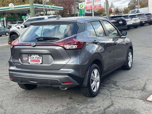 Certified 2025 Nissan Kicks Play S image 37