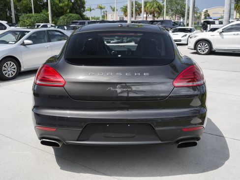 Used 2014 Porsche Panamera 4 AWD/4WD image 9