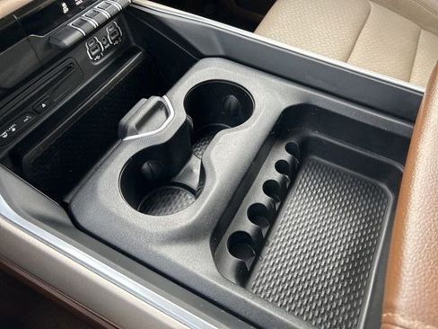 Used 2019 RAM 1500 Laramie image 36