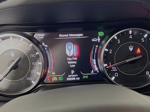 Used 2022 Maserati Levante Modena AWD/4WD image 22