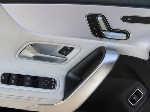 Used 2021 Mercedes-Benz CLA 35 AMG 4MATIC image 30