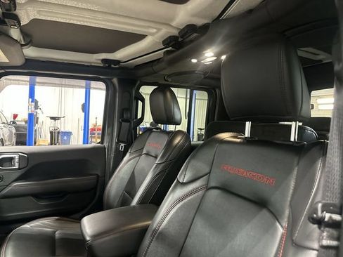 Used 2022 Jeep Gladiator Rubicon w/ Cold Weather Group AWD/4WD image 20