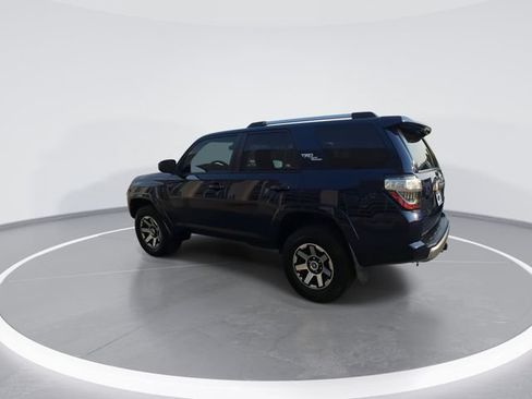 Used 2018 Toyota 4Runner TRD Off-Road AWD/4WD image 6