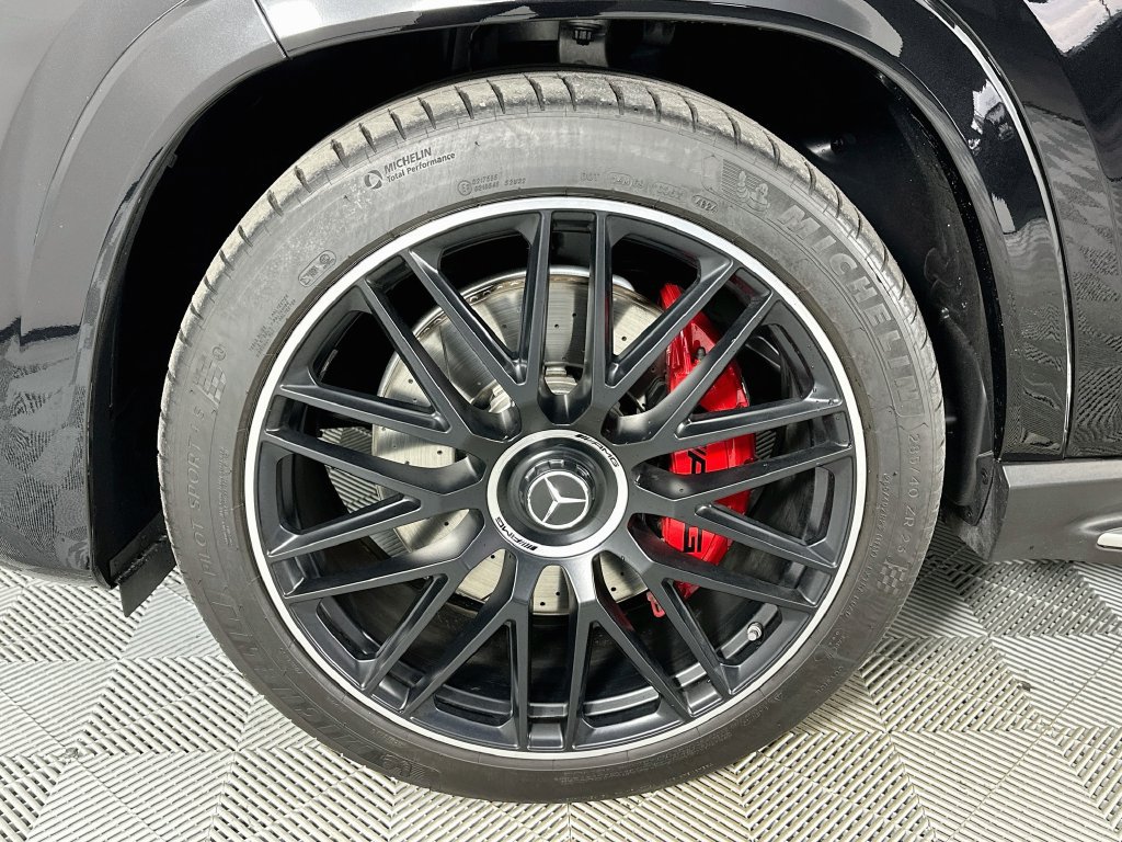 Certified 2024 Mercedes-Benz GLS 63 AMG 4MATIC image 33