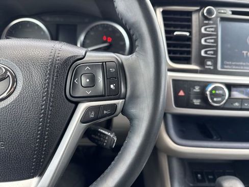 Used 2019 Toyota Highlander Limited Platinum image 20