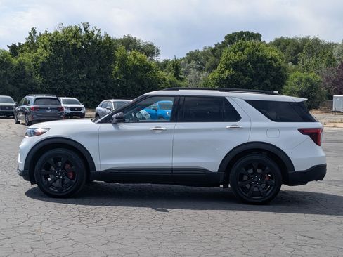 Used 2020 Ford Explorer ST w/ ST Street Pack AWD/4WD image 9