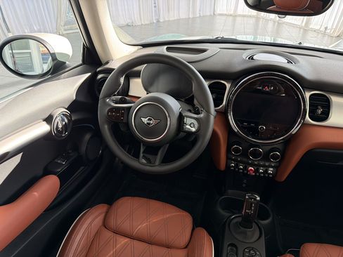 Certified 2024 MINI Cooper S FWD image 31