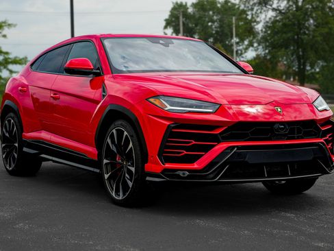 Used 2019 Lamborghini Urus AWD/4WD image 4