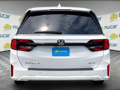Used 2025 Honda Odyssey Elite image 5