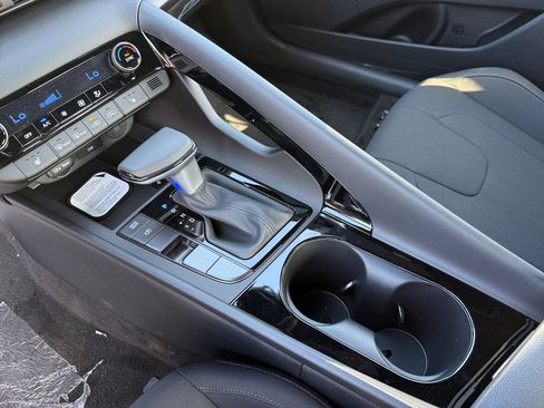 New 2026 Hyundai Elantra SEL Sport Premium FWD image 22