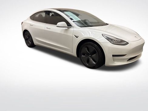 Used 2020 Tesla Model 3 image 3