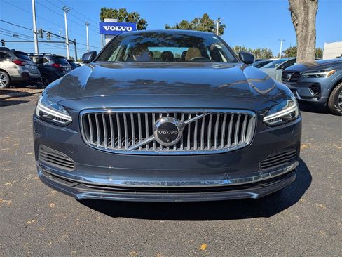 Certified 2024 Volvo S90 T8 Ultimate w/ Lounge Package image 7