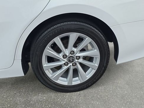 Used 2021 Toyota Camry LE w/ Convenience Package image 31