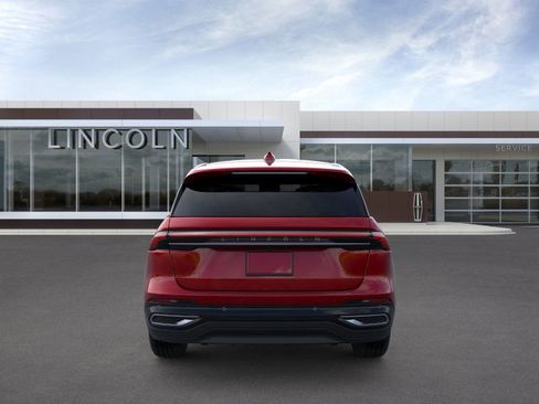 New 2026 Lincoln Nautilus Premier AWD/4WD image 5