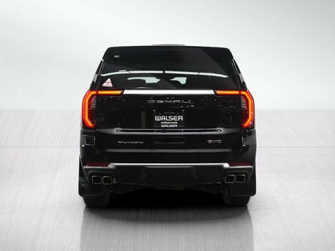Used 2025 GMC Yukon XL Denali w/ LPO, Floor Liner Package AWD/4WD image 4