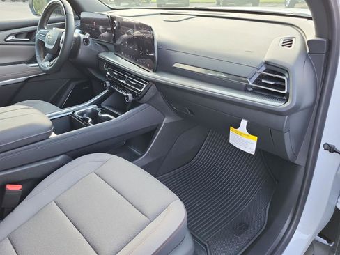 New 2025 Chevrolet Traverse LT w/ Enhanced Driving Package image 26