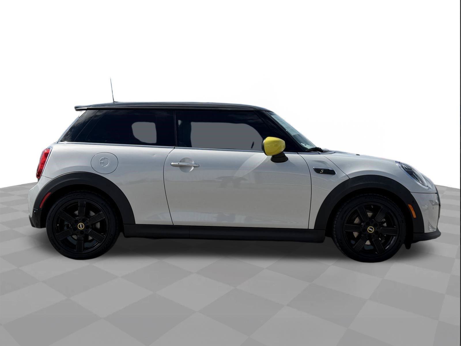 Used 2023 MINI Cooper SE FWD image 6