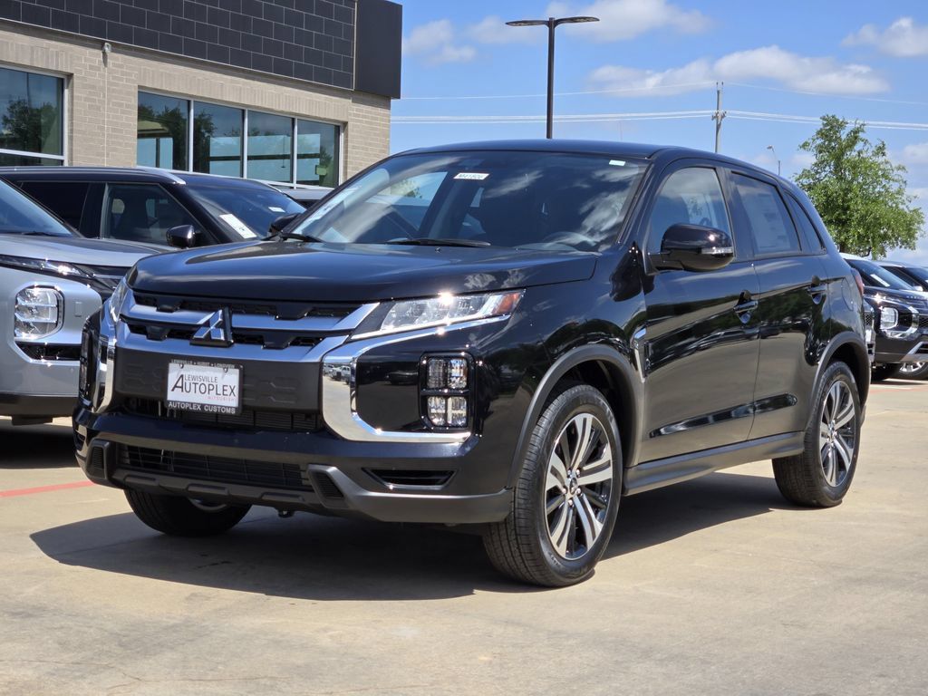 Used 2026 Mitsubishi Outlander Sport SE AWD/4WD image 2