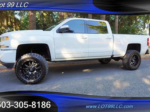 Used 2018 Chevrolet Silverado 1500 LT w/ All Star Edition AWD/4WD image 5